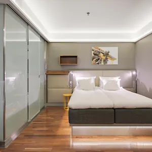 Comfort Xpress Helsinki Airport Terminal Hotell Vanda