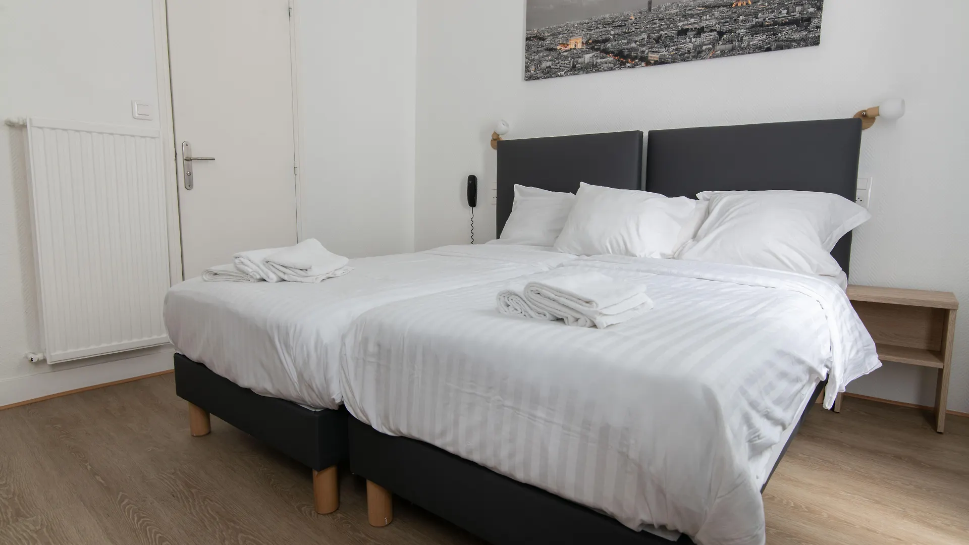 Hotel De Bordeaux Paris 2*,  France